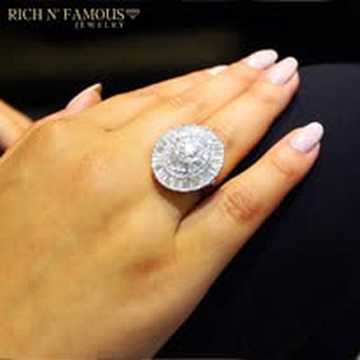 Rich N' Famous Bridal logo